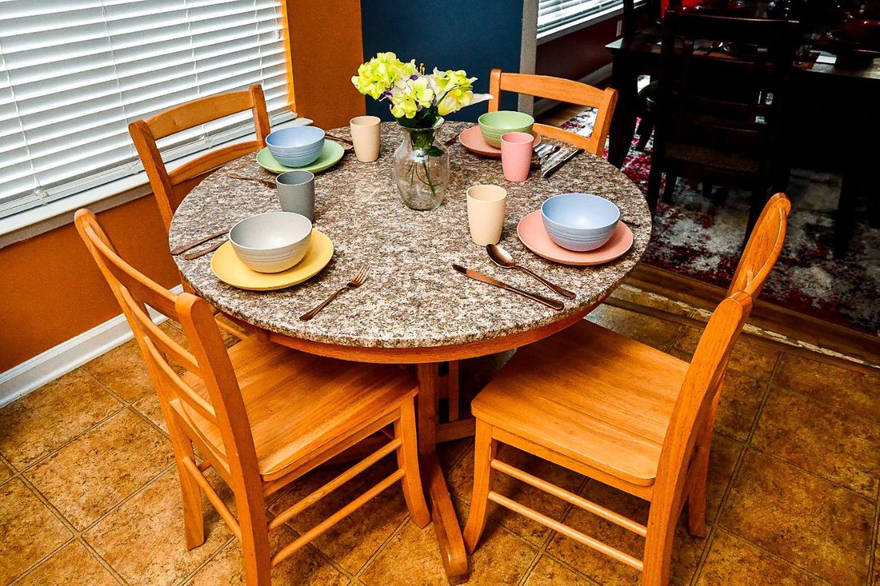 4 - Bed Home With Cali King Bed, 12 Mins To Dtwn Atlanta Eksteriør bilde