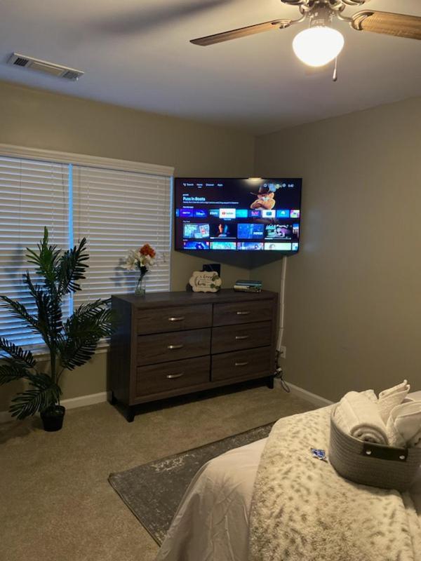 4 - Bed Home With Cali King Bed, 12 Mins To Dtwn Atlanta Eksteriør bilde